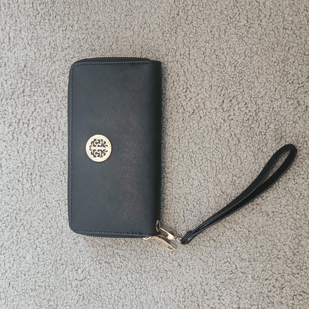Black wallet